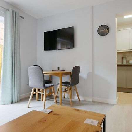 Appartamento Crewe Short Lets 1 Victoria Court, Crewe Esterno foto