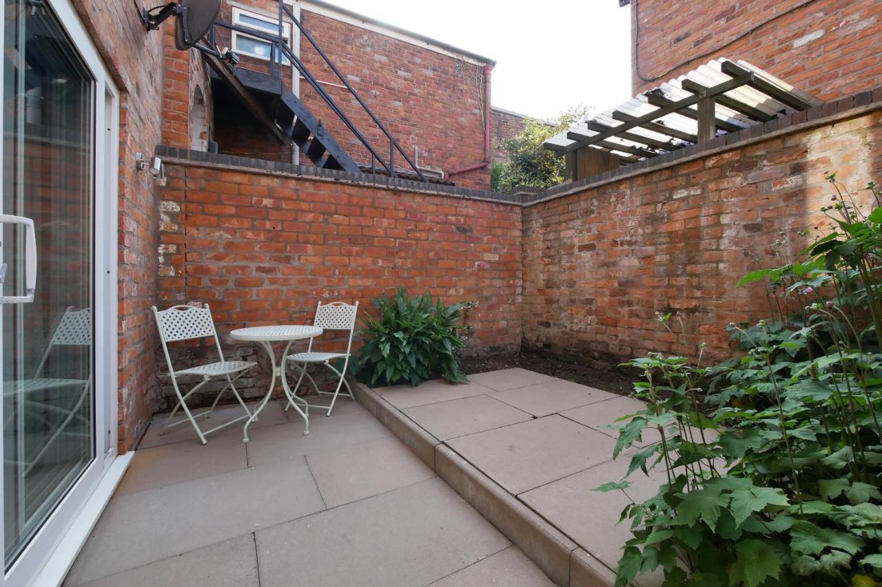 Appartamento Crewe Short Lets 1 Victoria Court, Crewe Esterno foto
